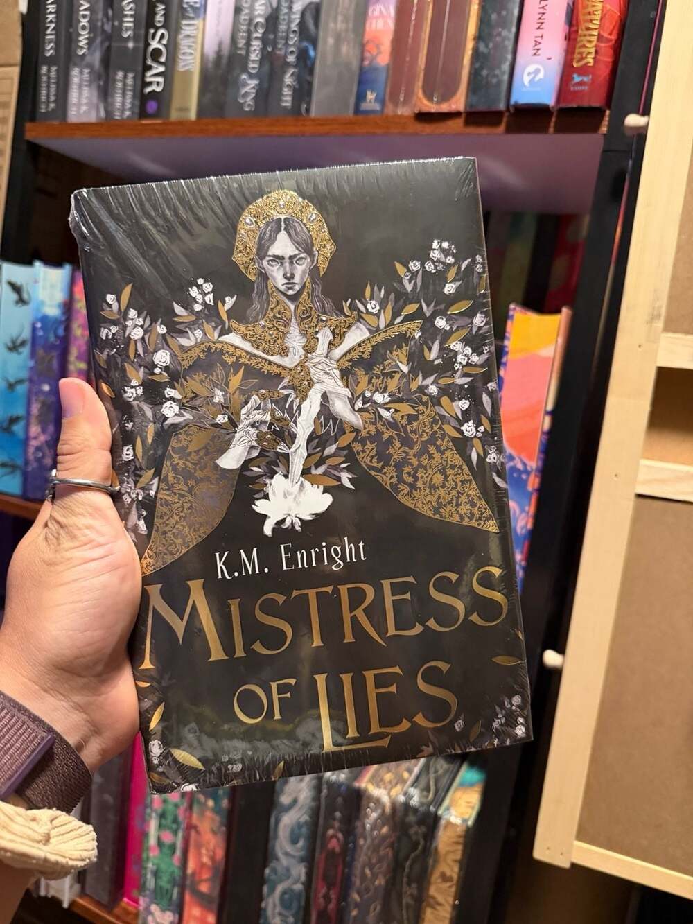 Illumicrate Exclusive Mistress of Lies by K.M. Enright Signed